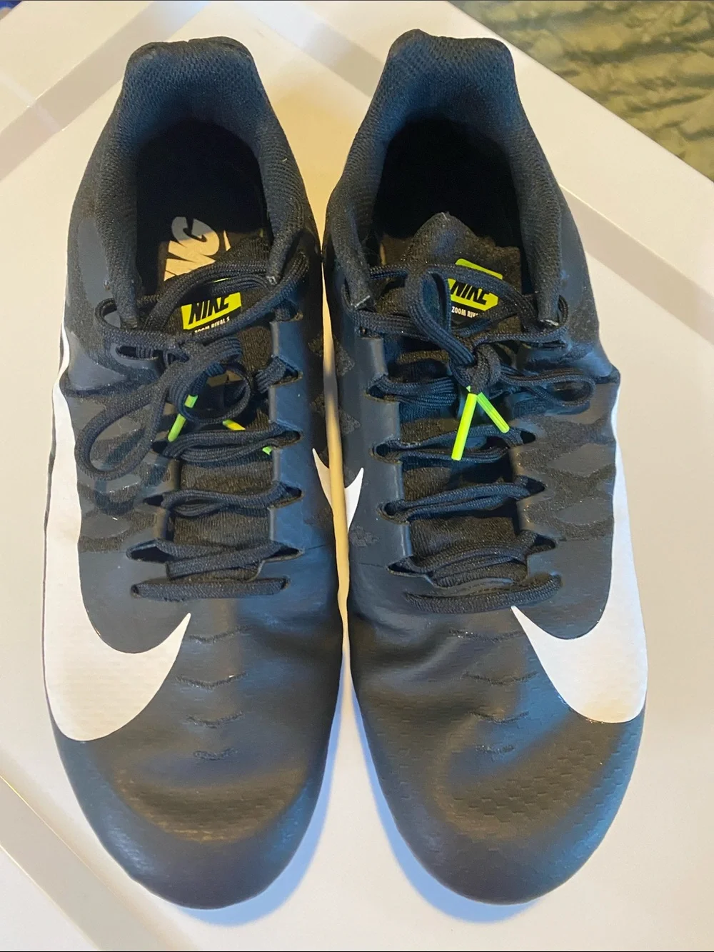 Nike Zoom Rivals With 7 Spikes Mens 10 .5 White And Black Track Shoes.